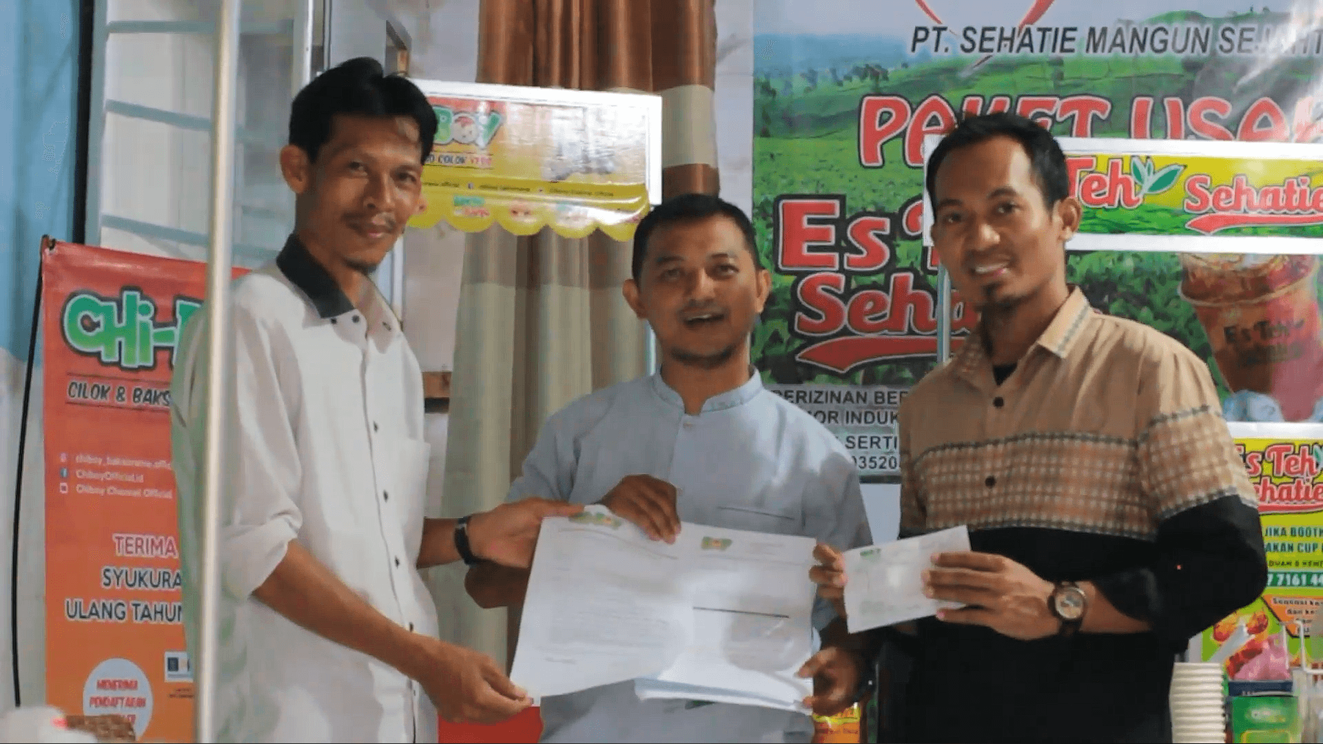 Kolaborasi kemitraan antara Es Teh Sehatie dan Chiboy Bakso Rame