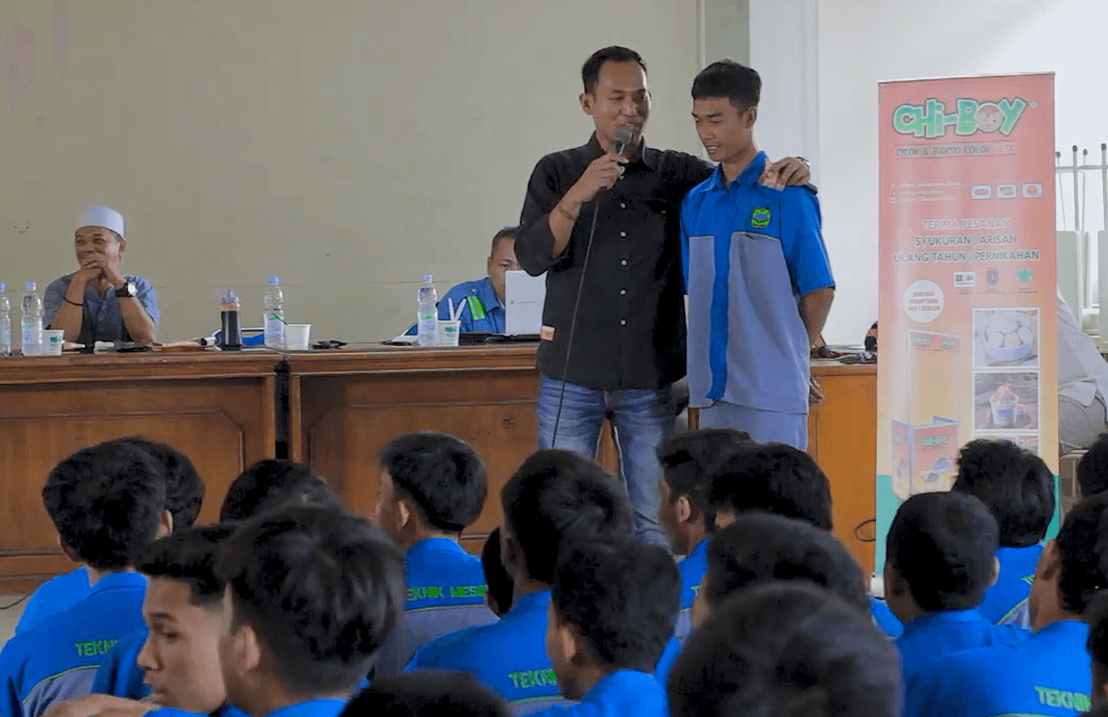Seminar Kewirausahaan di SMK IT Tazakka